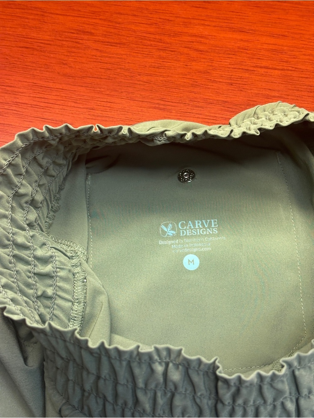Carve Designs Women's Med Drawstring Three Pocket Shorts in Olive Green - Picture 4 of 7